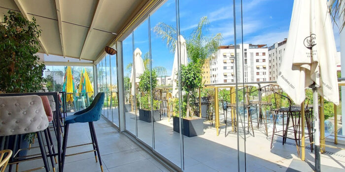 Corredera Panorámica de Cristal Acristalia - Vista frontal del producto