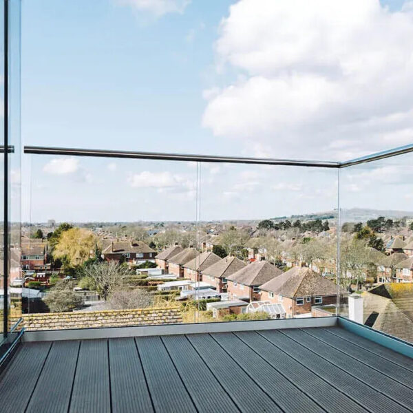 Easy Glass Pro - Q-Railing - Barandilla profesional comercial